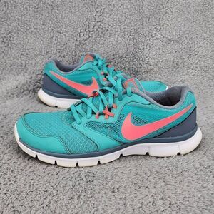 Nike Experience RN 3 Women's Running Shoes 8.5 Green Sneakers Athletic Trainer